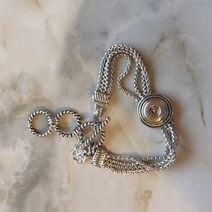 Adjustable bracelet for snap jewelry